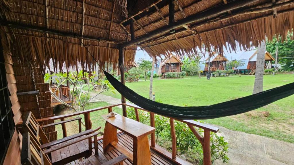 Eden Lanta Bungalow Ко-Ланта Екстер'єр фото
